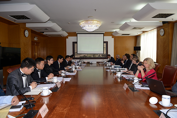 圖為會議現(xiàn)場